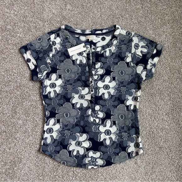 Anthropologie Tops - Anthropologie Pilcro XS Blue Floral Henley Shirt Textured Short Sleeve NWT